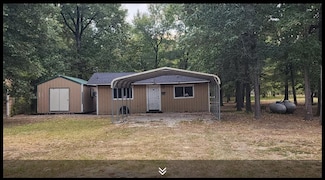 151 W Regilda Dr, Livingston, TX 77351