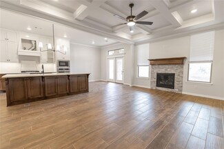 3401 Grady Ln, Moore, OK 73160