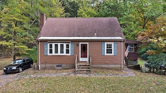 695 Pearl St, Reading, MA 01867