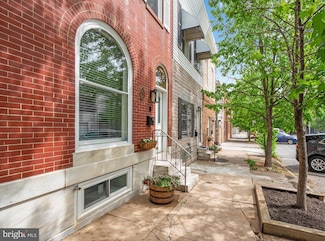5 N Potomac St, Baltimore, MD 21224