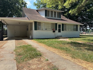 317 W Vine St, Walnut Ridge, AR 72476