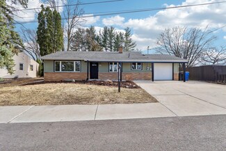6304 Lakefield Ct, Middleton, WI 53562