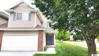 8248 S 85th St, Lincoln, NE 68526