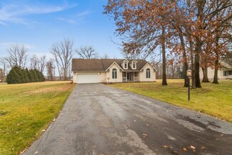 11661 Sandpiper St, Demotte, IN 46310
