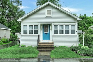 31 Frederick Ave, Albany, NY 12205