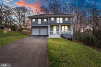 10601 Greenacres Dr, Silver Spring, MD 20903