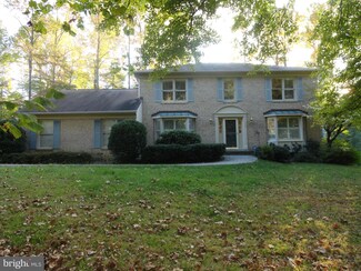 10709 Kelley Dr, Fairfax, VA 22030