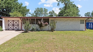 4921 E 26th St, Tulsa, OK 74114