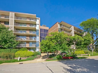 2 S Atrium Way Unit 407, Elmhurst, IL 60126