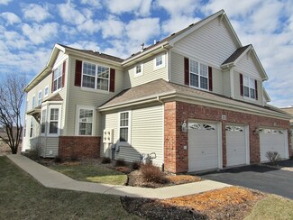 253 Birch Ln, Saint Charles, IL 60175