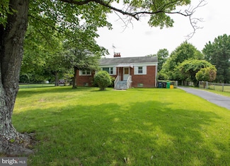 5060 Saint Barnabas Rd, Temple Hills, MD 20748