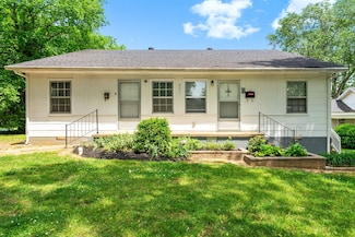857 Greenwood Ave, Clarksville, TN 37040