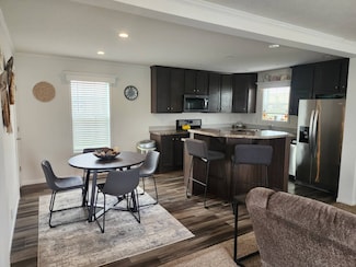 2095 Lancelot Ln, North Mankato, MN 56003