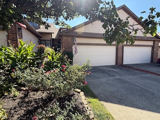 657 Cielo Vista Dr, Greenwood, IN 46143