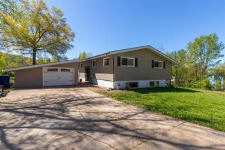 6846 Meadow Ln, Byrnes Mill, MO 63051