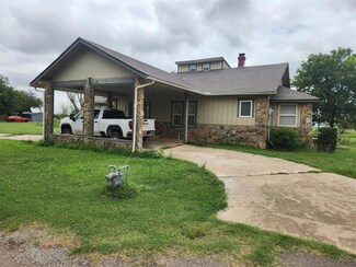 222 E Grove St, Martha, OK 73556
