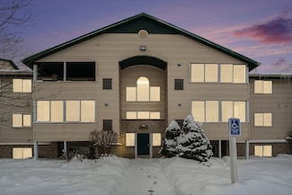 5877 Crosswinds Dr Unit BOX14, Norton Shores, MI 49444