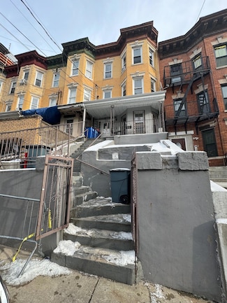 2092 Ryer Ave, Bronx, NY 10457