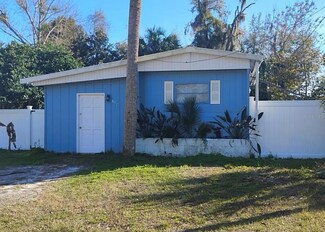 139 Magnolia St, Satsuma, FL 32189