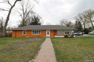 31565 Marquette St, Garden City, MI 48135