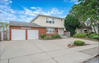 1471 Rosser Ave, Elmont, NY 11003