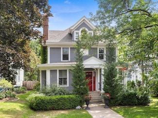 2021 Girard Ave S, Minneapolis, MN 55405