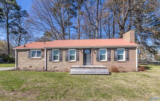 403 Parker St NW, Hartselle, AL 35640