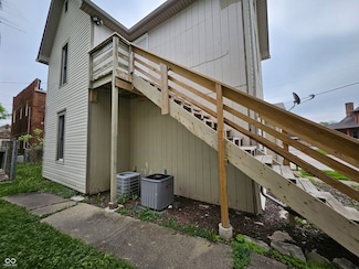 420 E 14th St, Anderson, IN 46016