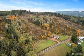 1851 Bloomhardt Rd, Raymond, WA 98577