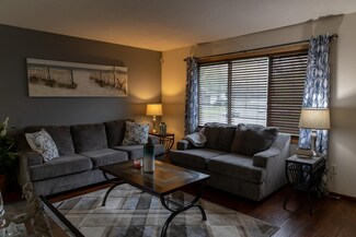 3900 Brookdale Cir N, Brooklyn Park, MN 55443