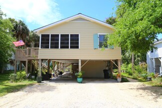 1110 Byrd St, Edisto Island, SC 29438