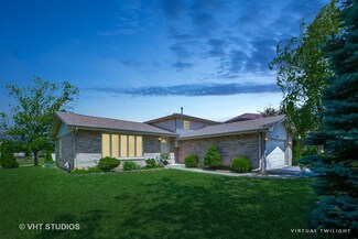 9260 Kelly Ct, Orland Hills, IL 60487