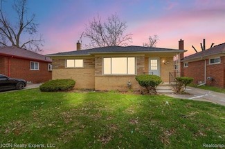24340 Jerome St, Oak Park, MI 48237