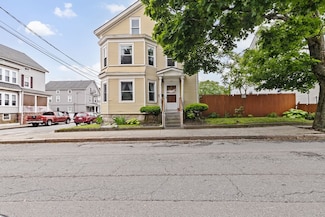93 Warren St, Fall River, MA 02721