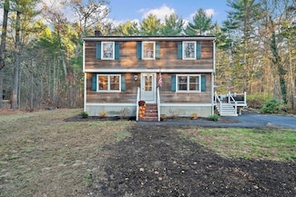 15 Cross St, Plympton, MA 02367