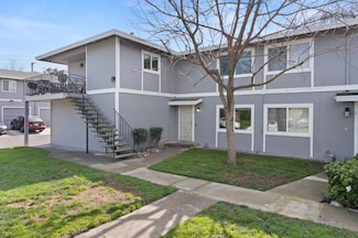 5828 Shadow Creek Dr Unit 3, Sacramento, CA 95841