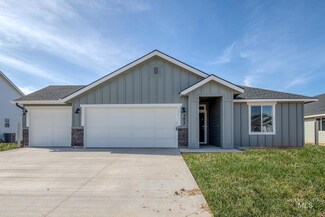 7417 E Shields Dr, Nampa, ID 83687