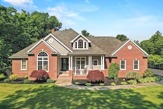 42 High St, Assonet, MA 02702