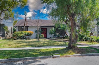 3830 Cedar Ave, Long Beach, CA 90807