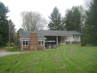 780 High St, Washingtonville, OH 44490