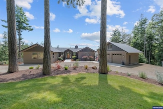 24911 Gap Rd, Brownsville, OR 97327