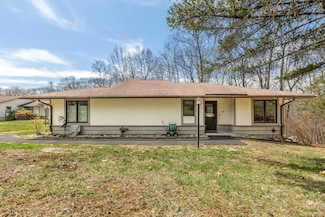 13 Sycamore Dr, Storrs Mansfield, CT 06268