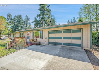 38600 Sandy Heights St, Sandy, OR 97055
