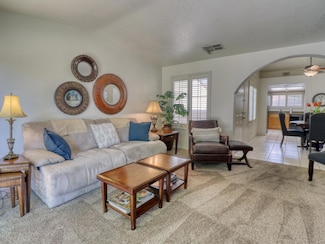 2001 E Camino Parocela Unit G44, Palm Springs, CA 92264