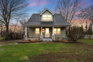 2178 Russell St, Grand Blanc, MI 48439