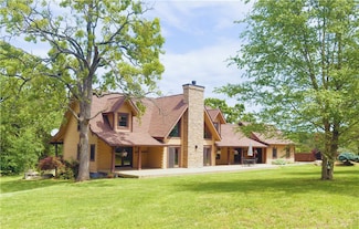 463 County Road 2281, Eureka Springs, AR 72631