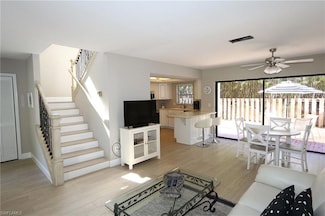 1140 5th St S Unit A, Naples, FL 34102