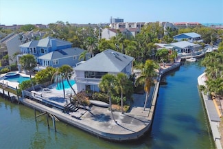 1241 Big Oak Ln, Sarasota, FL 34242