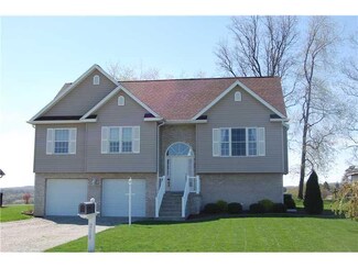 210 Hunter Dr, Scottdale, PA 15683