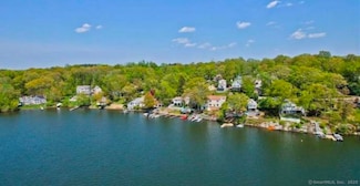 25 Mohawk Trail, East Hampton, CT 06424